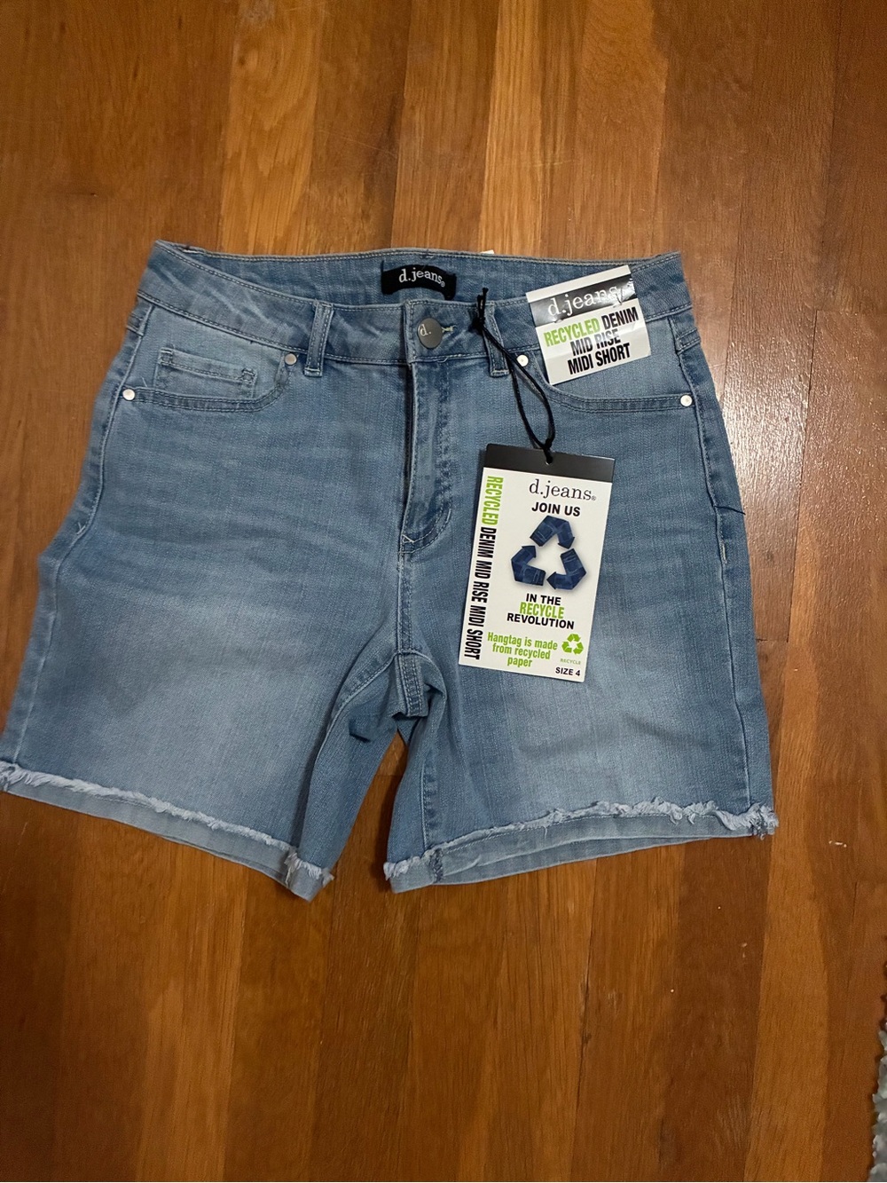 d. jeans Faded Light Blue Recycled Denim Midi Shorts